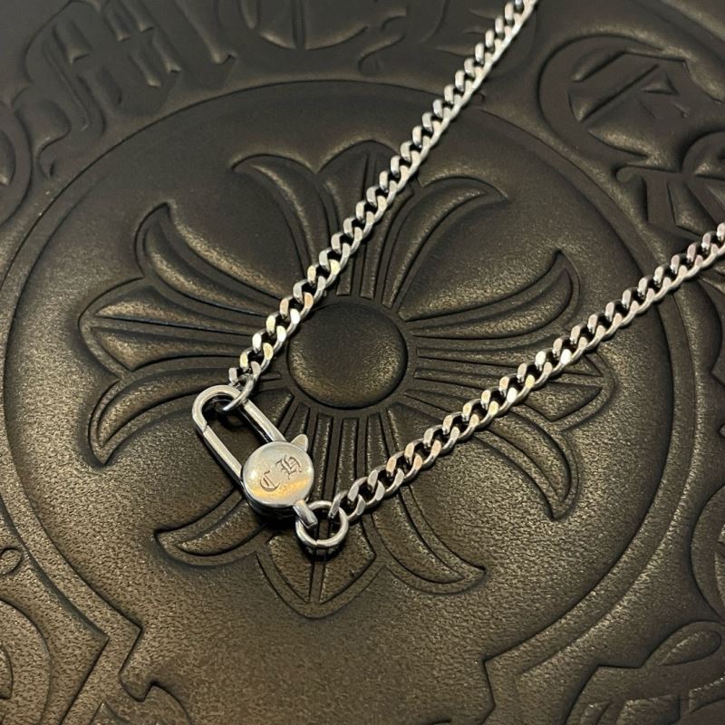 Ch*0me He**ts necklaces